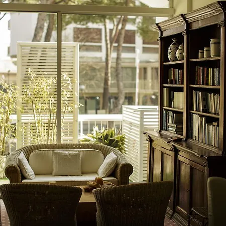 Saraceno With Private Otel